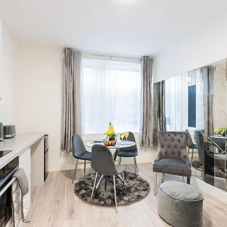 Cozy 1 Bedroom Apartment, 30 Mins To Oxford Street By Tube C